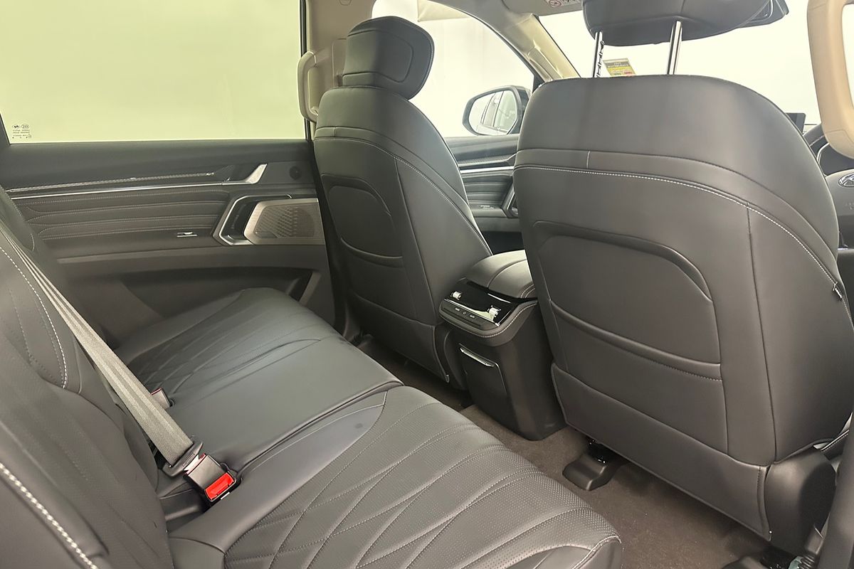 2025 LDV D90 Executive SV9A