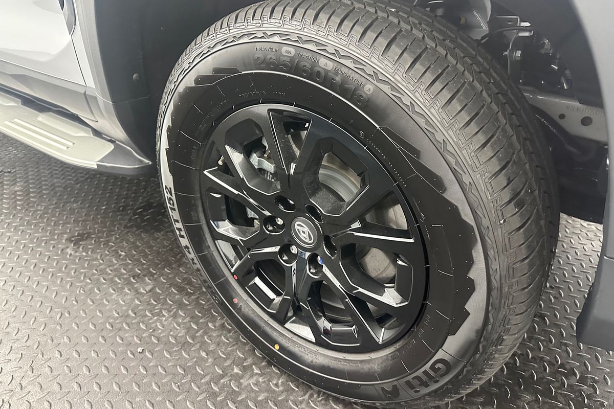 2025 LDV D90 Executive SV9A