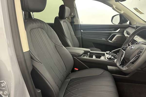 2025 LDV D90 Executive SV9A