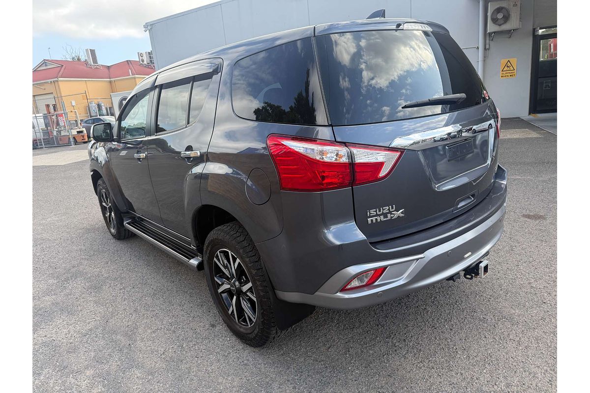 2021 Isuzu MU-X LS-U
