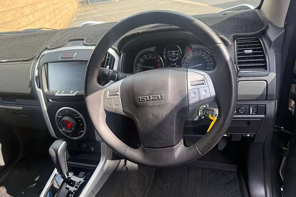 2021 Isuzu MU-X LS-U