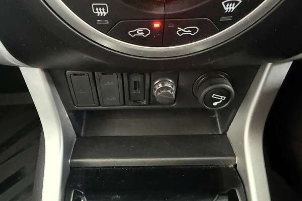 2021 Isuzu MU-X LS-U