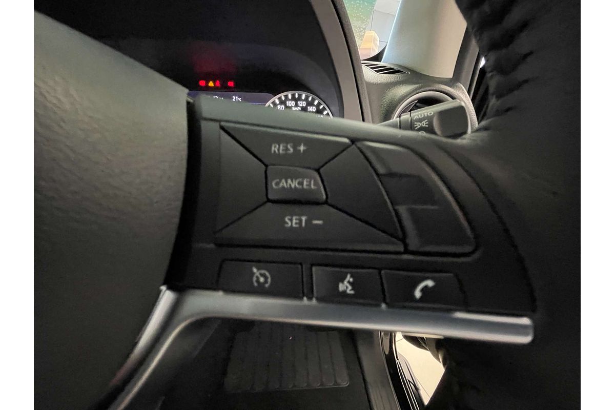 2025 Nissan Navara ST D23 4X4