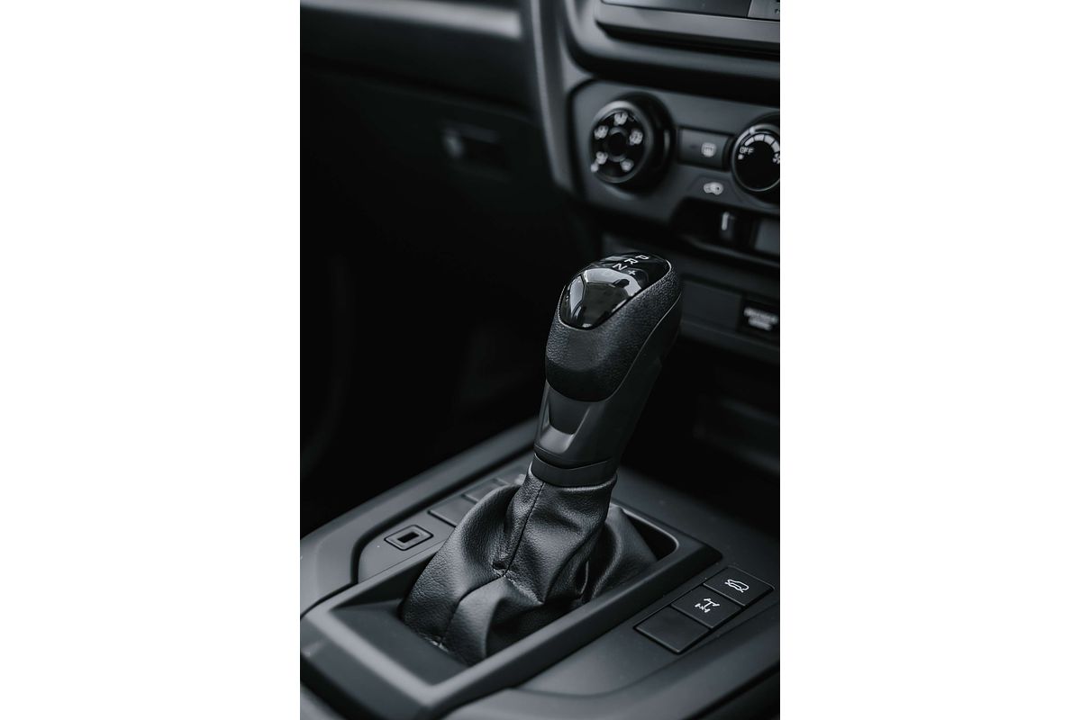 2025 Isuzu D-MAX SX  4X4