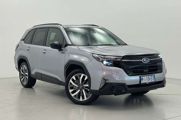 2025 Subaru Forester Hybrid Touring S6