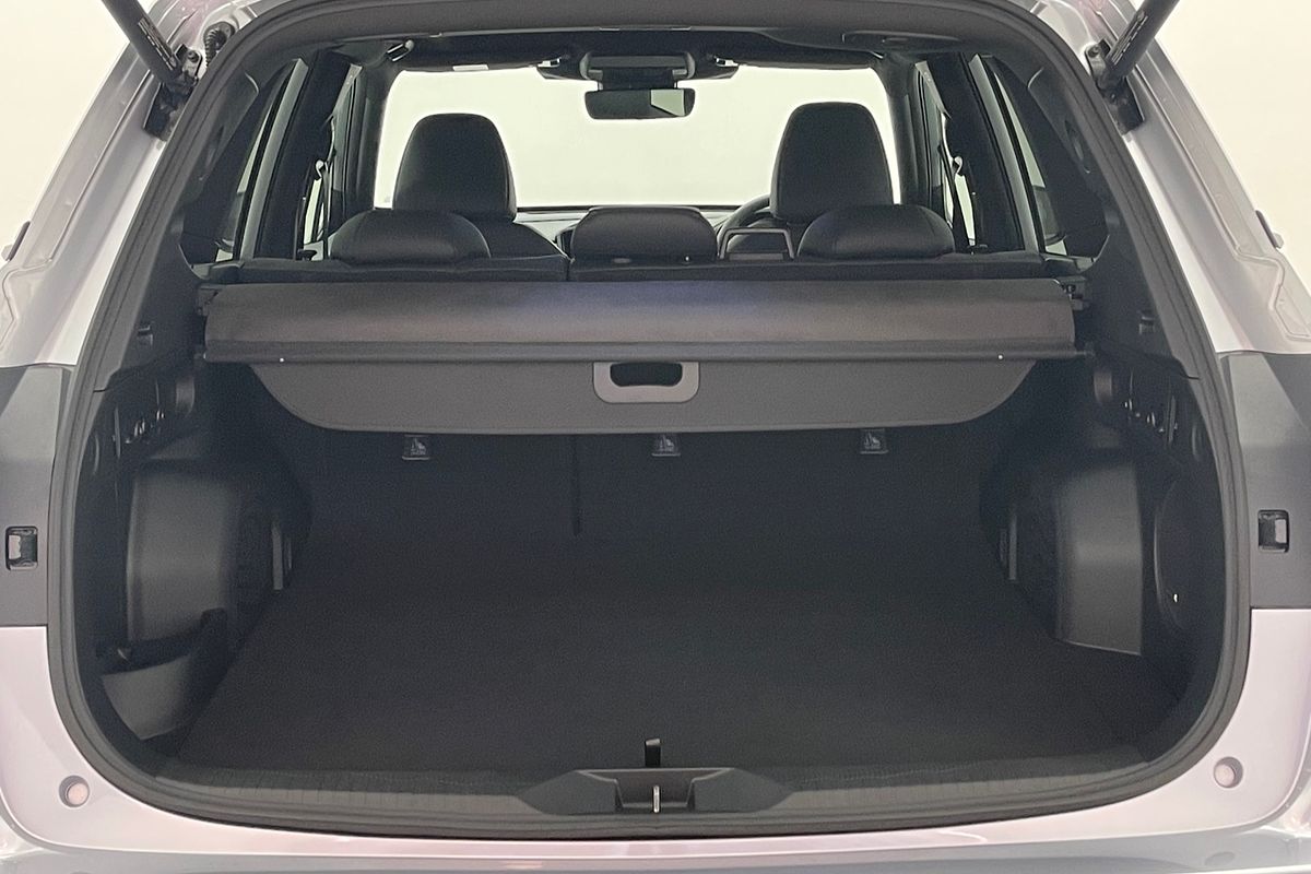 2025 Subaru Forester Hybrid Touring S6