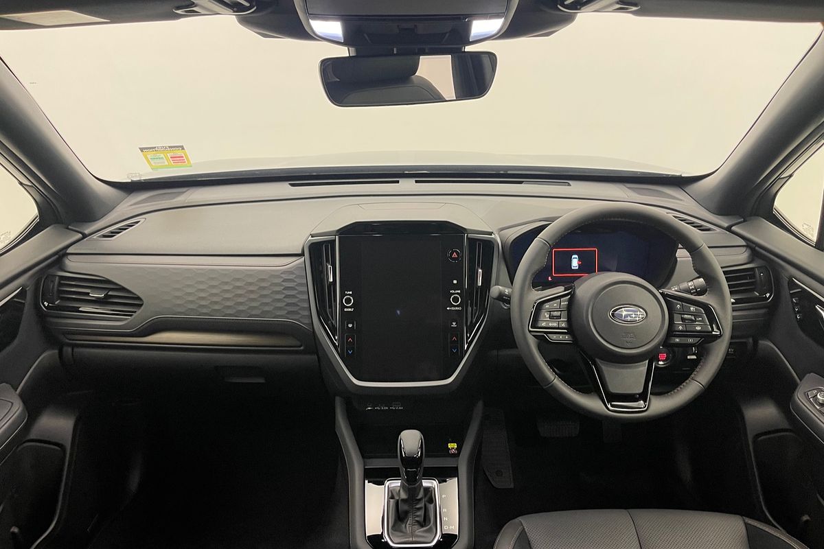 2025 Subaru Forester Hybrid Touring S6