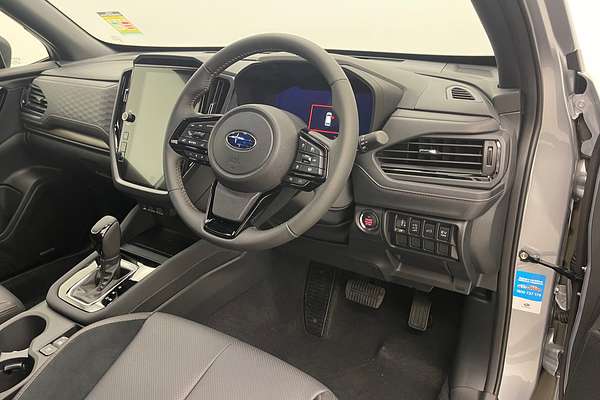 2025 Subaru Forester Hybrid Touring S6