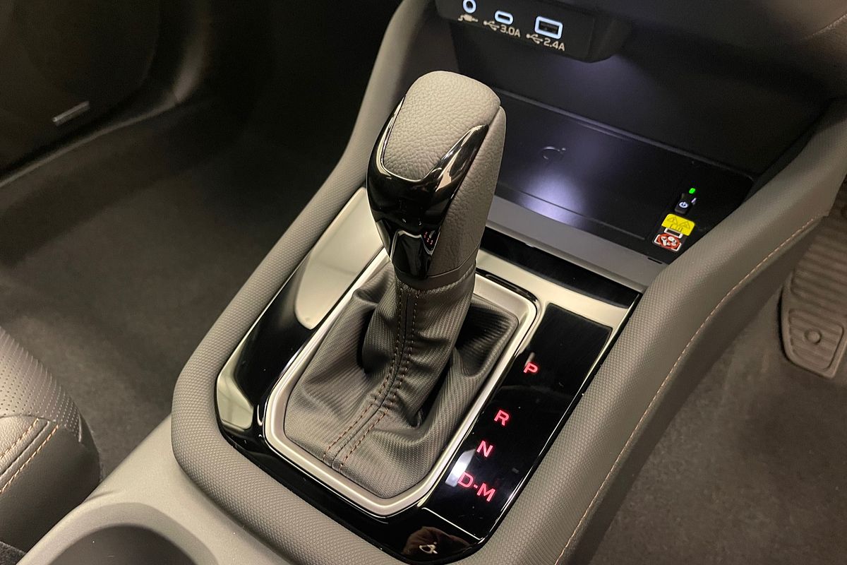 2025 Subaru Forester Hybrid Touring S6