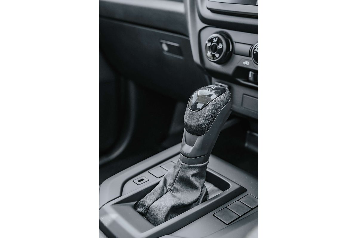 2025 Isuzu D-MAX SX High Ride  Rear Wheel Drive