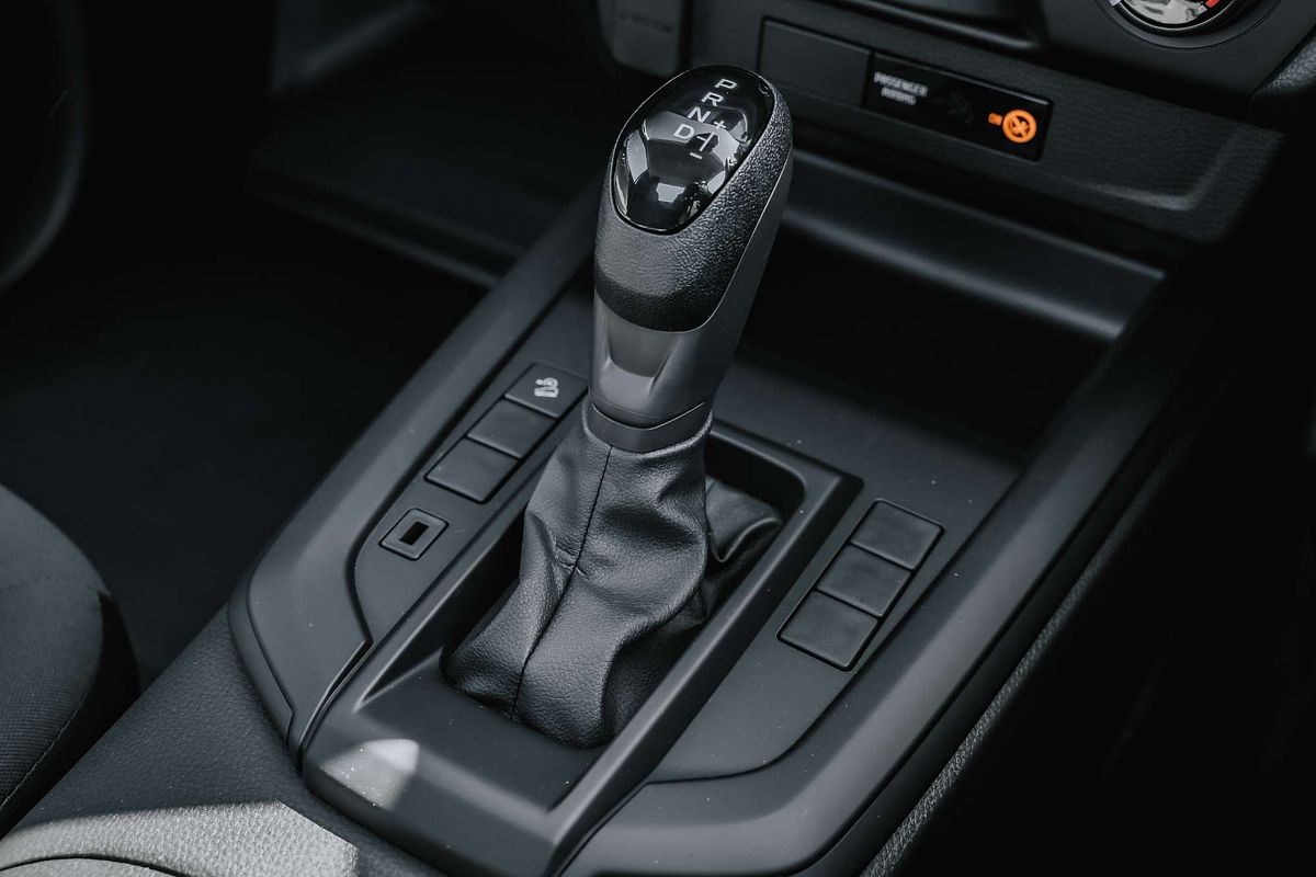 2025 Isuzu D-MAX SX High Ride  Rear Wheel Drive