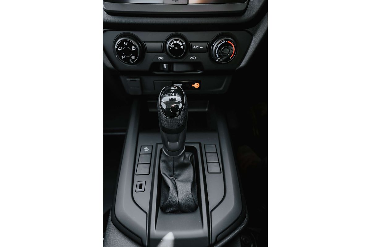 2025 Isuzu D-MAX SX High Ride  Rear Wheel Drive