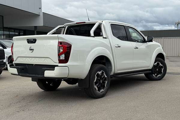 2025 Nissan Navara ST D23 4X4