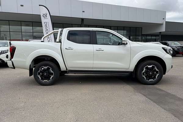 2025 Nissan Navara ST D23 4X4