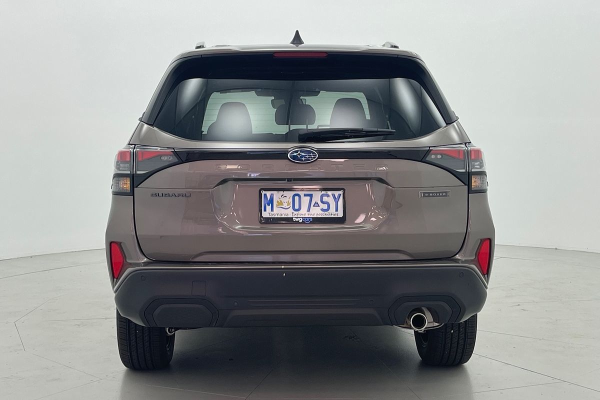 2025 Subaru Forester Hybrid Touring S6