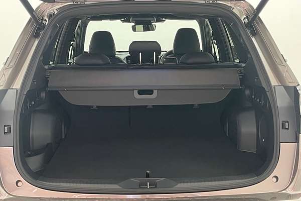 2025 Subaru Forester Hybrid Touring S6