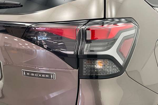 2025 Subaru Forester Hybrid Touring S6