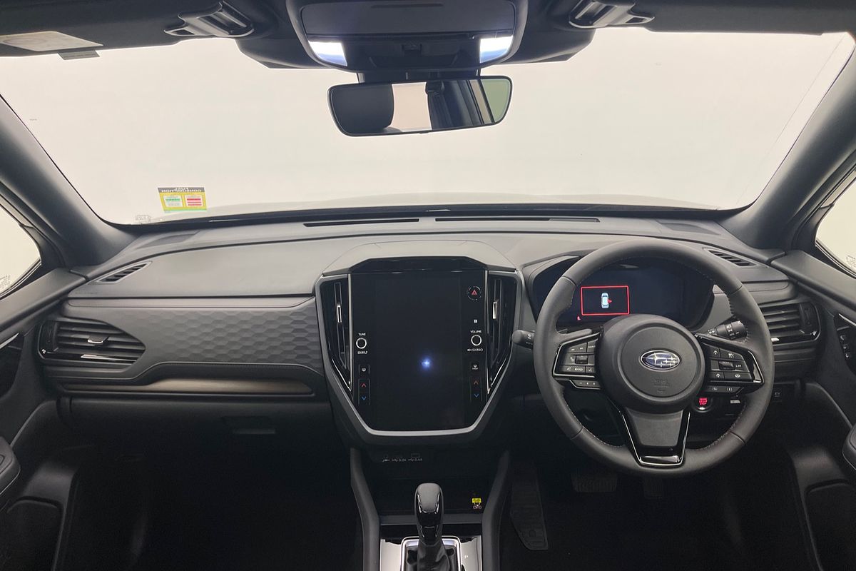 2025 Subaru Forester Hybrid Touring S6