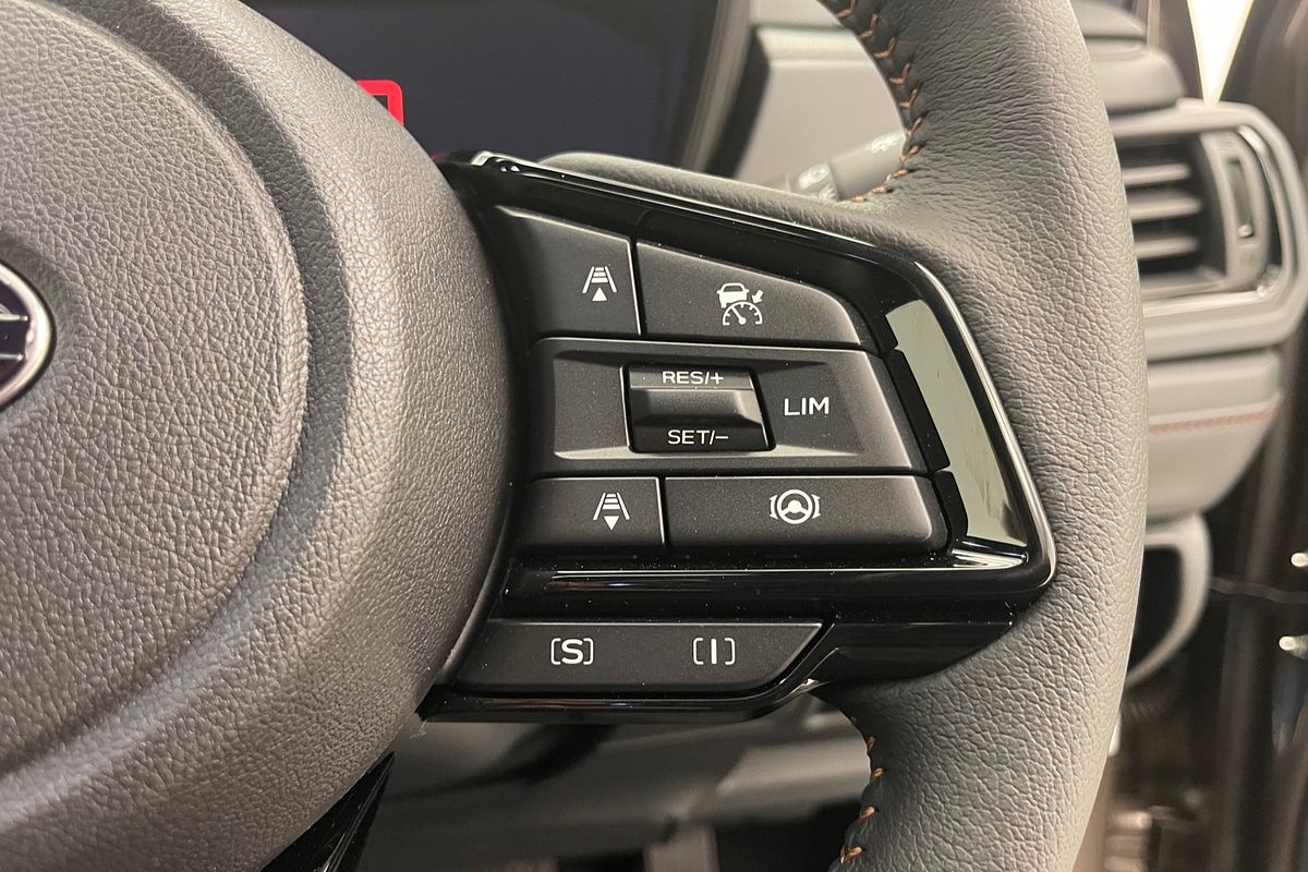 2025 Subaru Forester Hybrid Touring S6