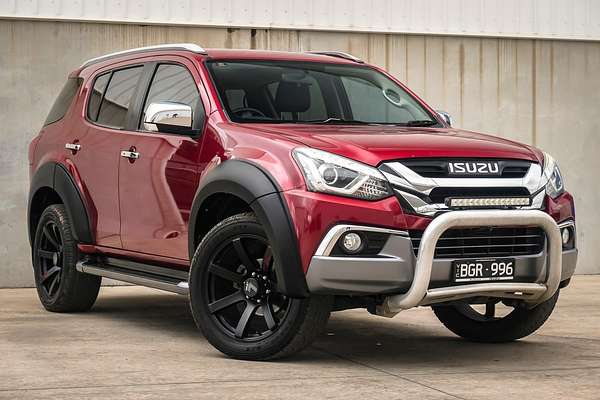 2020 Isuzu MU-X LS-T