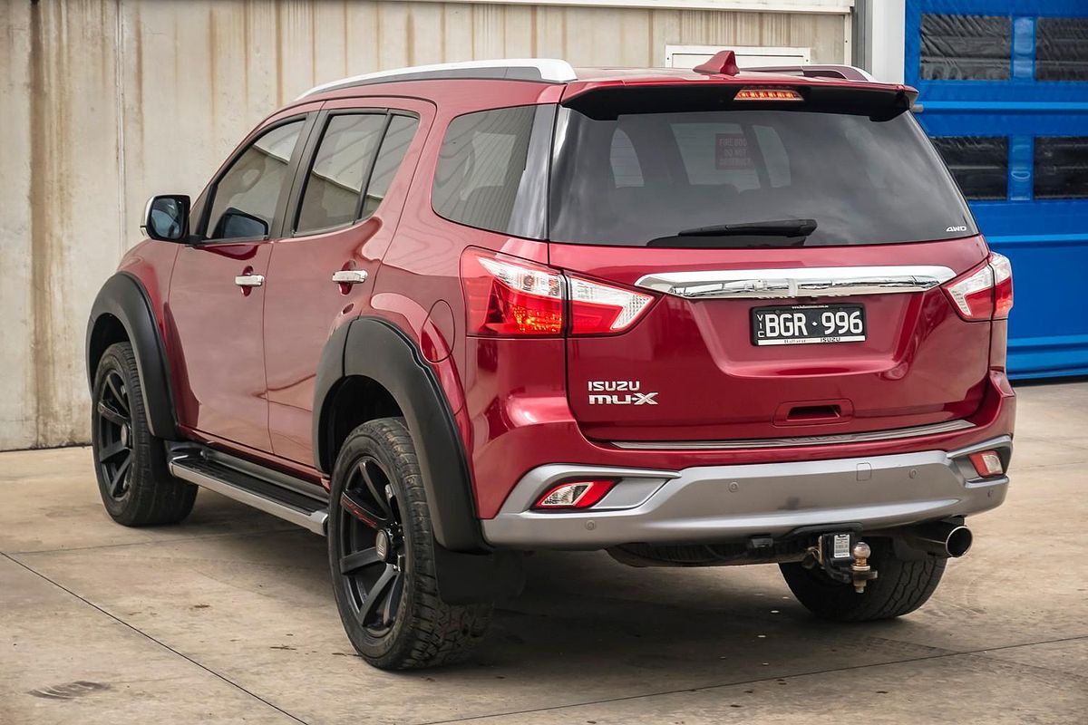 2020 Isuzu MU-X LS-T