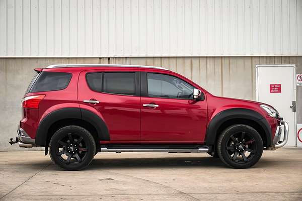 2020 Isuzu MU-X LS-T