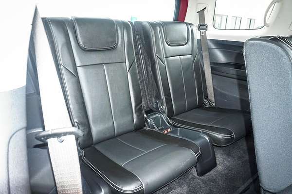 2020 Isuzu MU-X LS-T