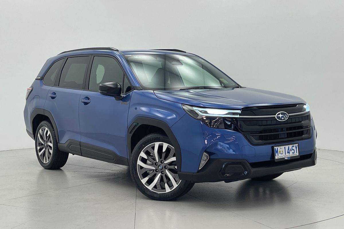 2025 Subaru Forester Hybrid Touring S6