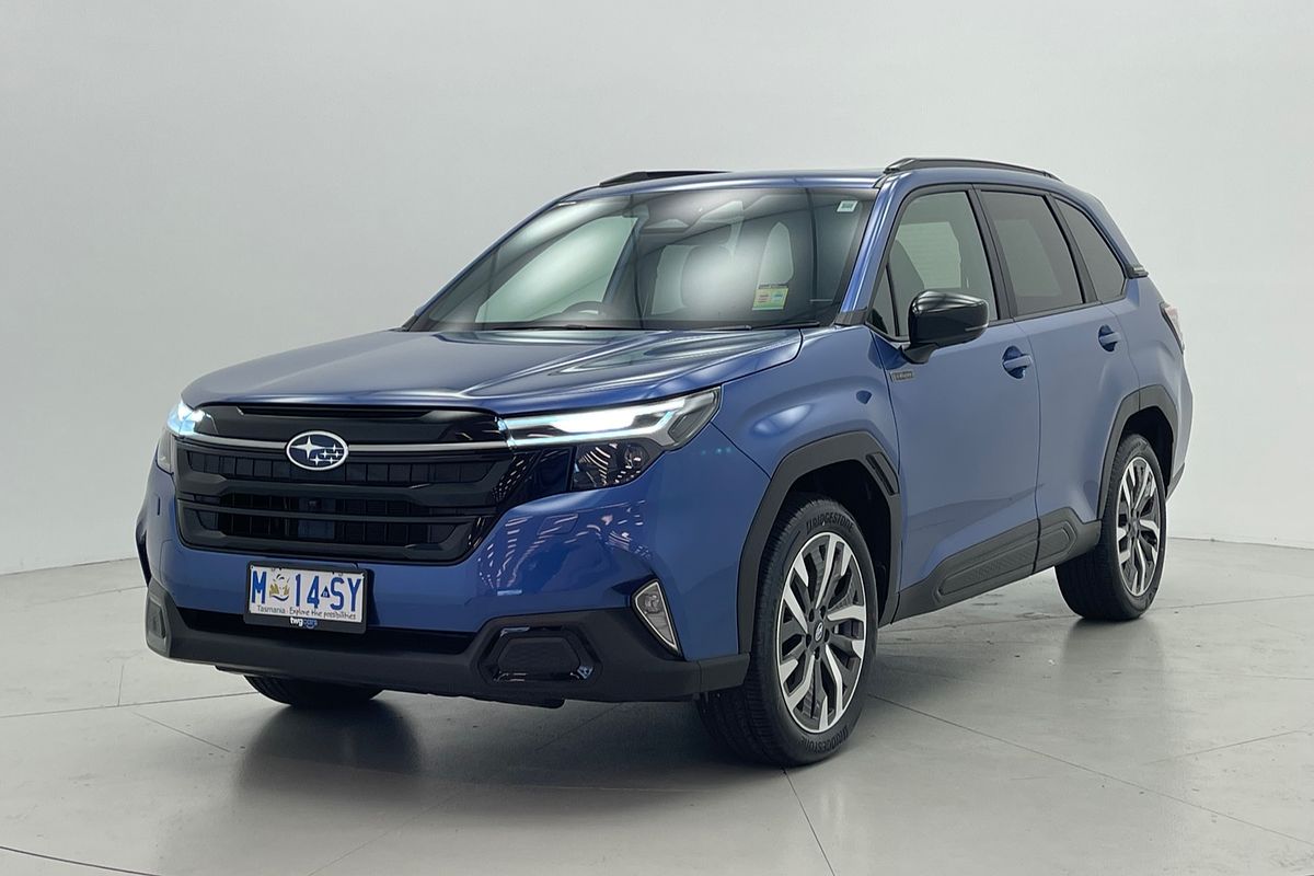 2025 Subaru Forester Hybrid Touring S6