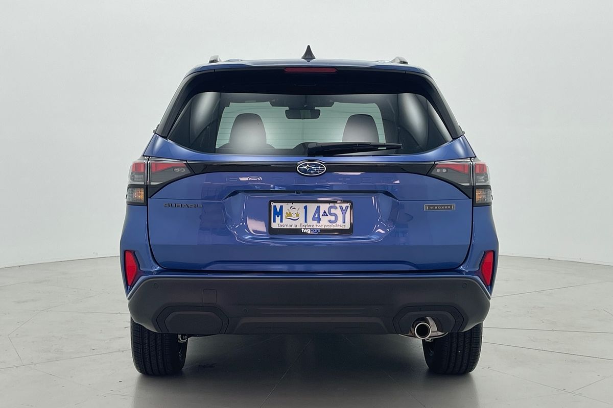 2025 Subaru Forester Hybrid Touring S6