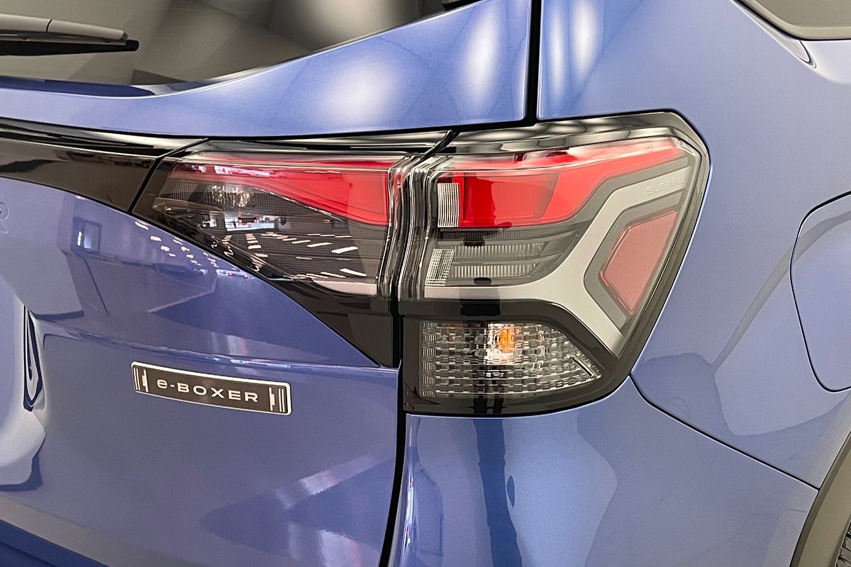 2025 Subaru Forester Hybrid Touring S6