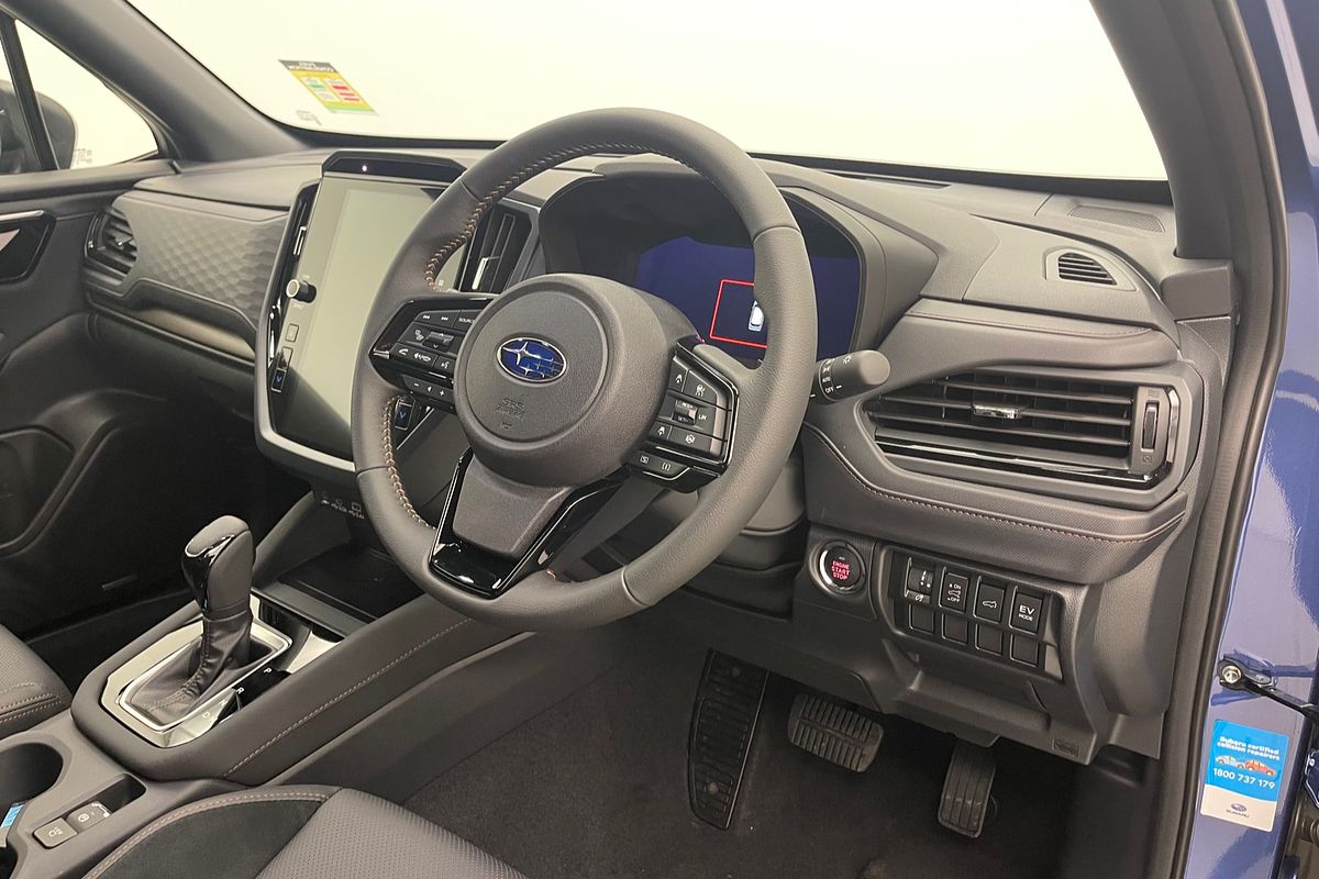 2025 Subaru Forester Hybrid Touring S6