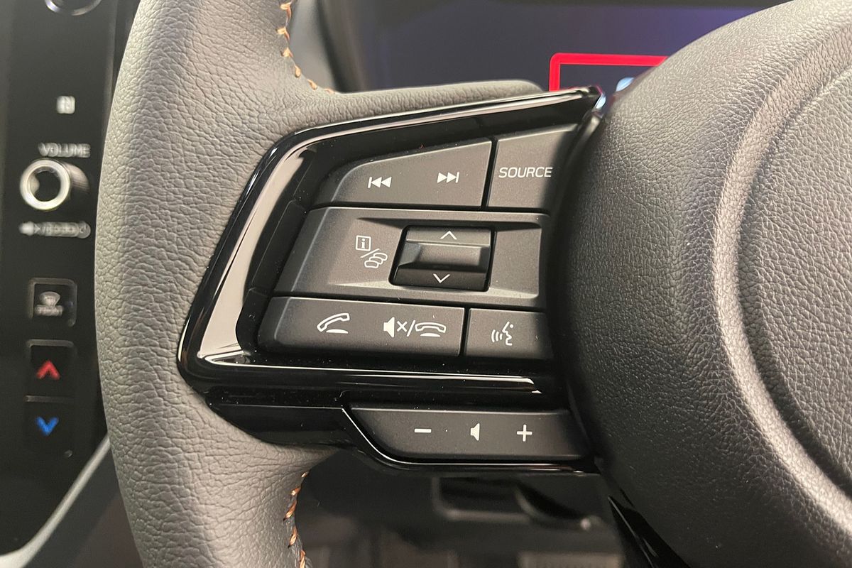 2025 Subaru Forester Hybrid Touring S6