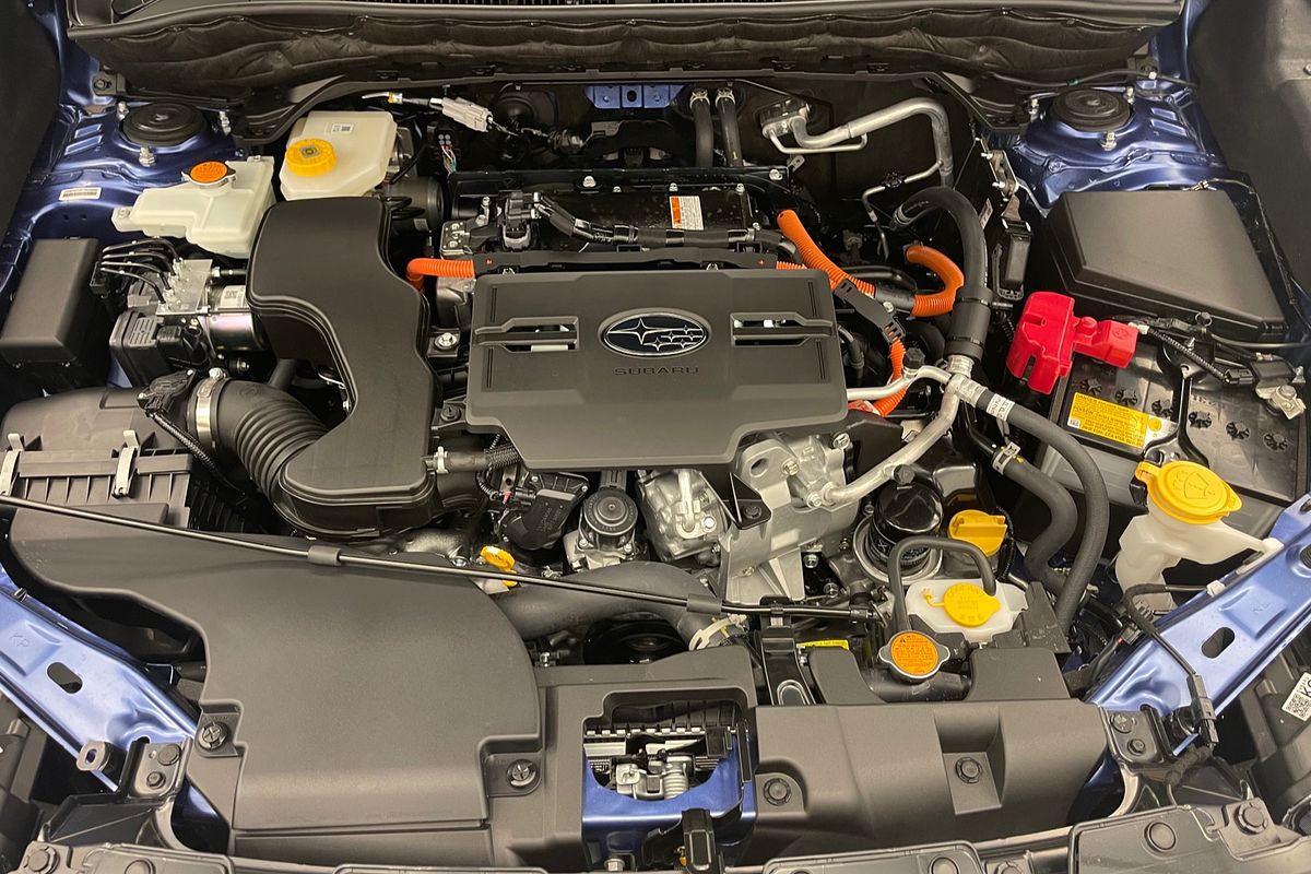 2025 Subaru Forester Hybrid Touring S6