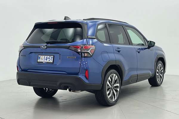 2025 Subaru Forester Hybrid Touring S6