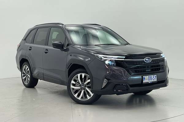 2025 Subaru Forester Hybrid Touring S6