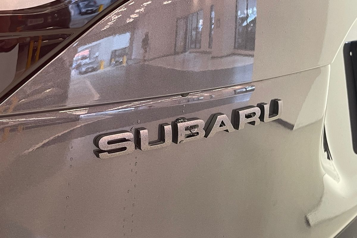 2025 Subaru Forester Hybrid Touring S6