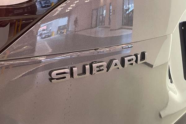 2025 Subaru Forester Hybrid Touring S6