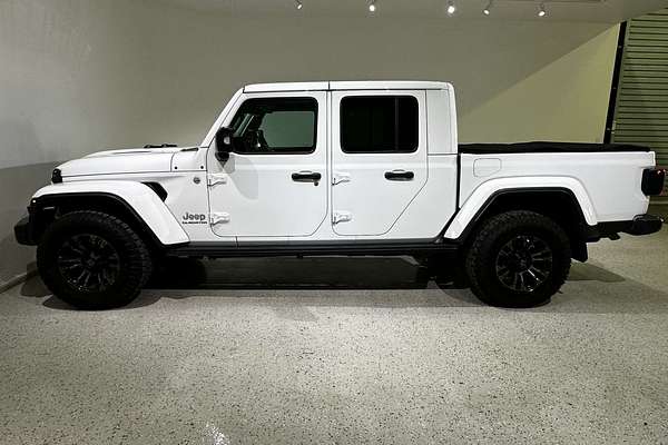 2020 Jeep Gladiator Overland JT All Wheel Drive