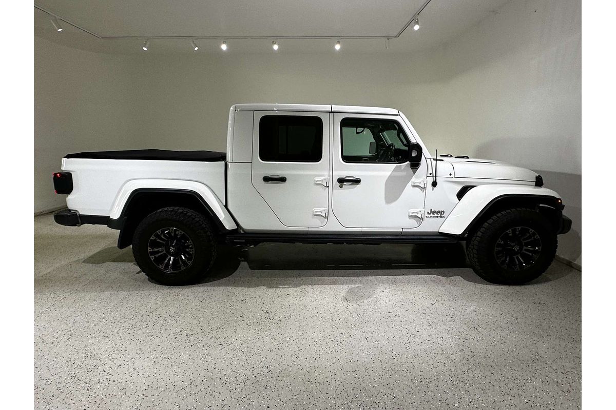 2020 Jeep Gladiator Overland JT All Wheel Drive