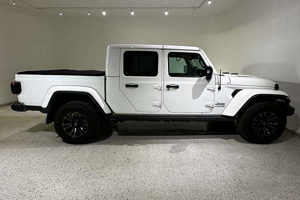 2020 Jeep Gladiator Overland JT All Wheel Drive