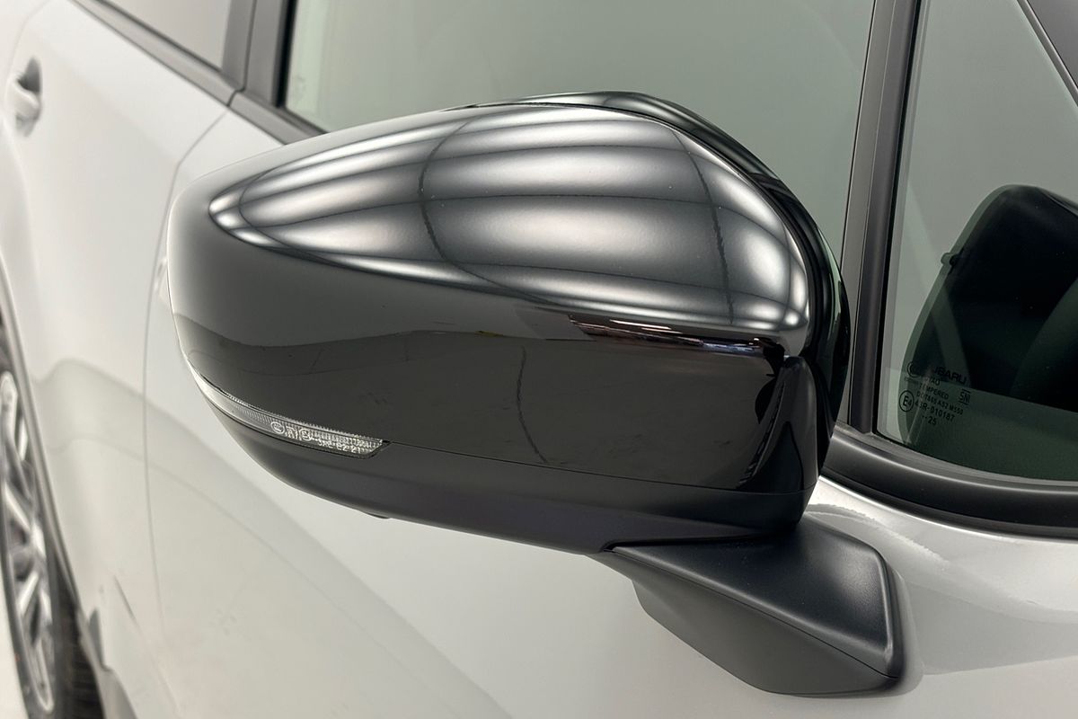 2025 Subaru Forester Hybrid Touring S6