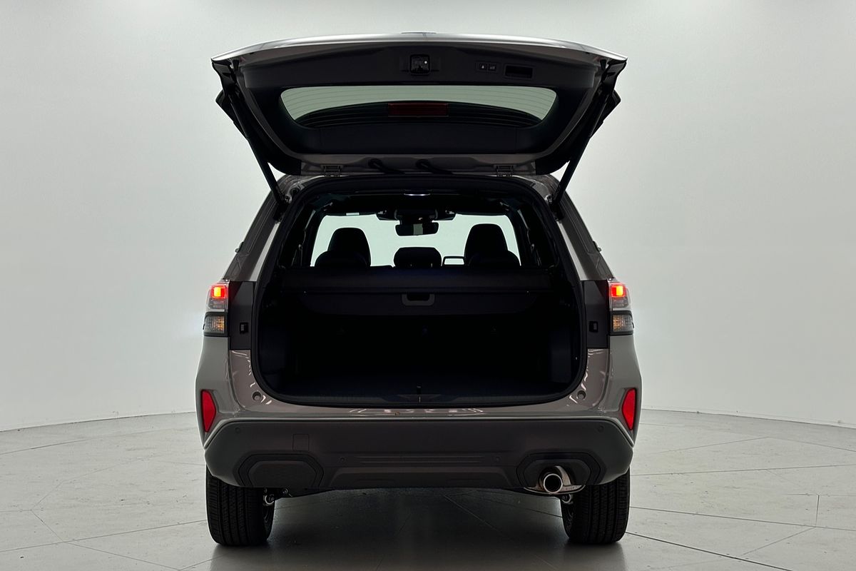 2025 Subaru Forester Hybrid Touring S6