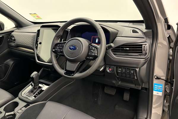 2025 Subaru Forester Hybrid Touring S6