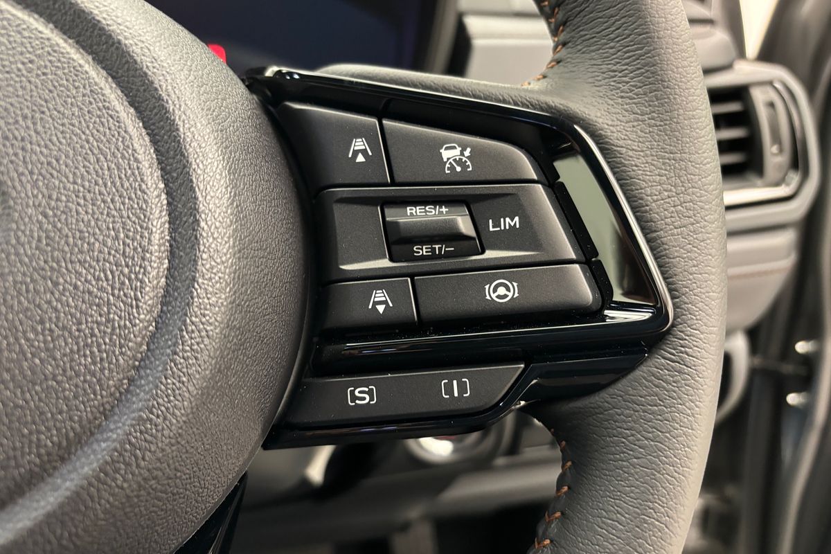 2025 Subaru Forester Hybrid Touring S6