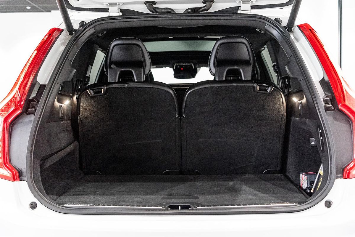 2016 Volvo XC90 T8 R-Design