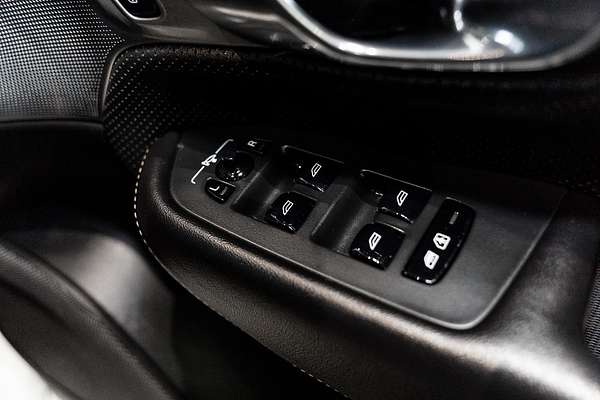 2016 Volvo XC90 T8 R-Design