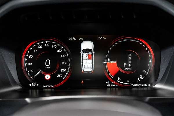 2016 Volvo XC90 T8 R-Design