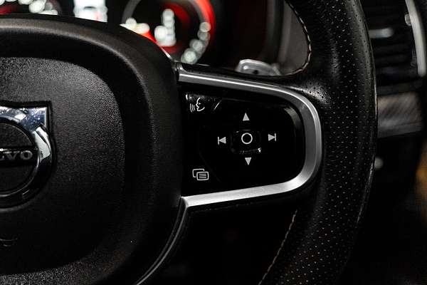 2016 Volvo XC90 T8 R-Design