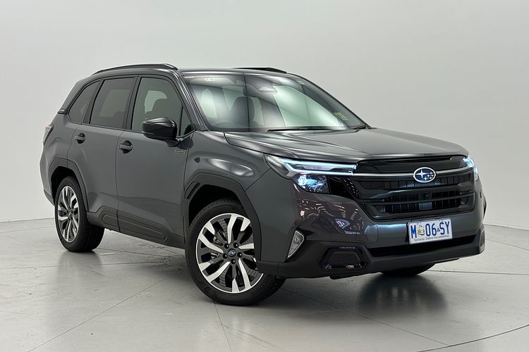 2025 Subaru Forester Hybrid Touring S6